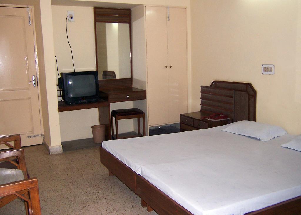 Hotel Mansarover International 하리드와르 객실 사진